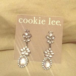 COOKIE LEE EARRINGS